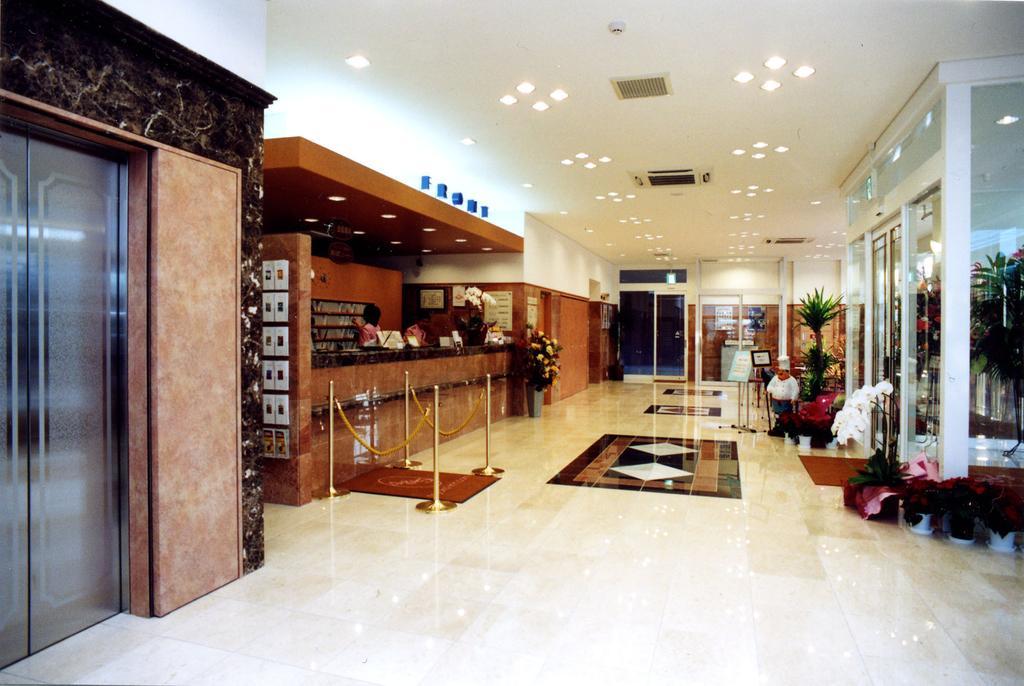 Toyoko Inn Shin-yamaguchi-eki Shinkansen-guchi Exterior foto
